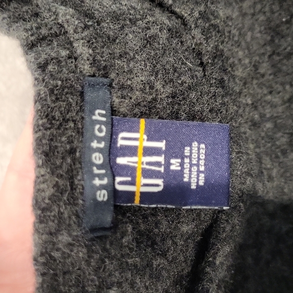 GAP | Stretch 98% Wool Sweater - Picture 2 of 6